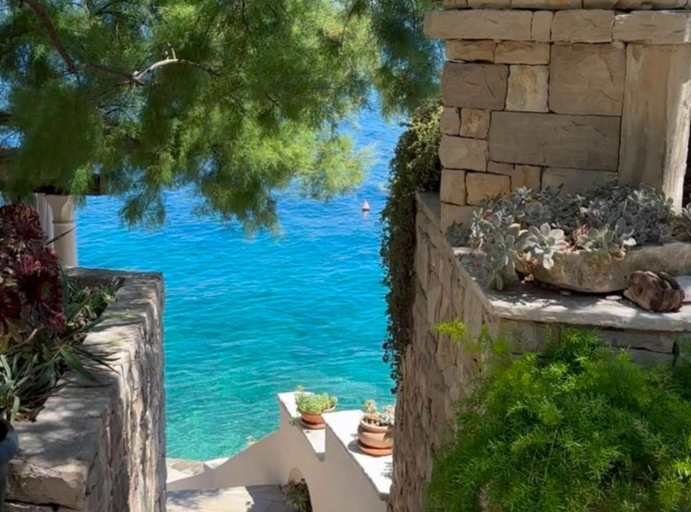 Sport & Beauty 3, Holiday Home Luna - Two Bedroom Holiday Home with Sea View, Blato