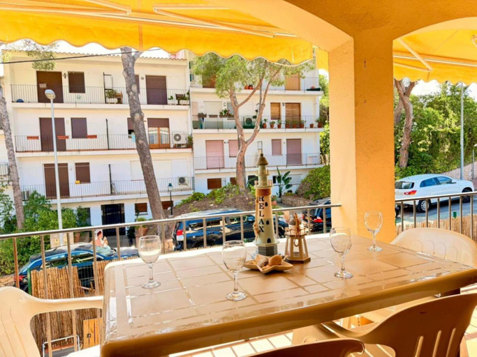 Food & Drinks 4, Apartamento reformado a 1 minuto de la playa, Girona