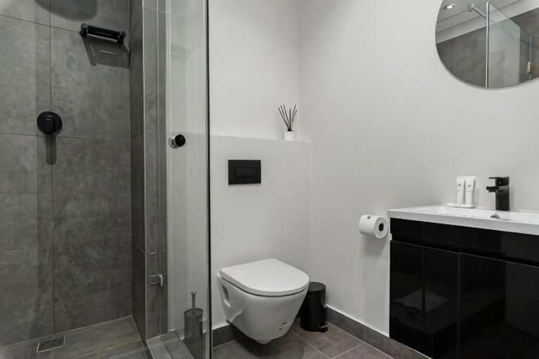 Bathroom 4, The Carrington Aparthotel by Totalstay, City of Cape Town