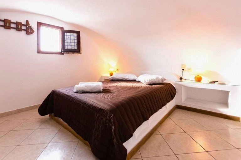 Bedroom 2, Mandilaria Studios, South Aegean