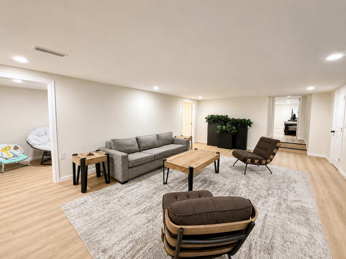 Interior 5, Cliff Top Retreat - Spacious, Camden