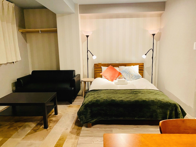 Bedroom 2, HOTEL ffosaka.com, Osaka