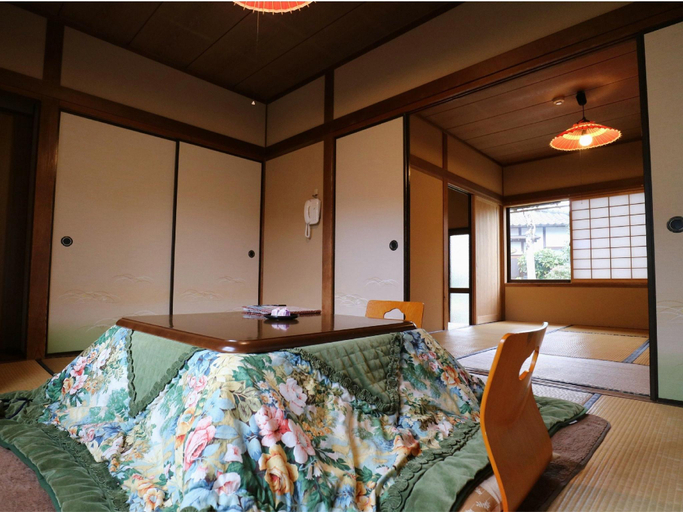 Bedroom 4, Makibanoie, Yufu