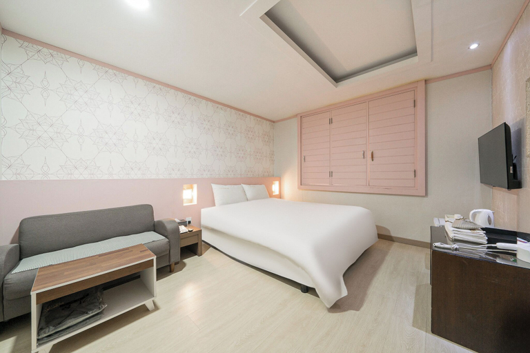 Bedroom 3, Bon Gaya Hotel, Boryeong