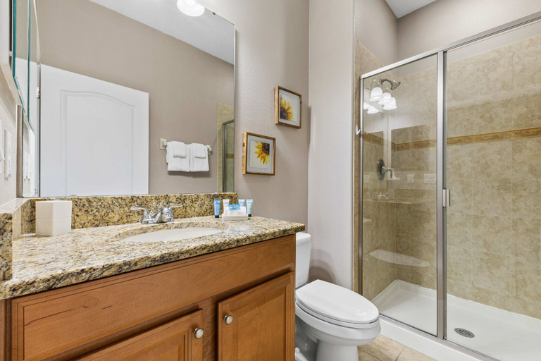 Bathroom 3, 8957 California Palm Rd, Osceola