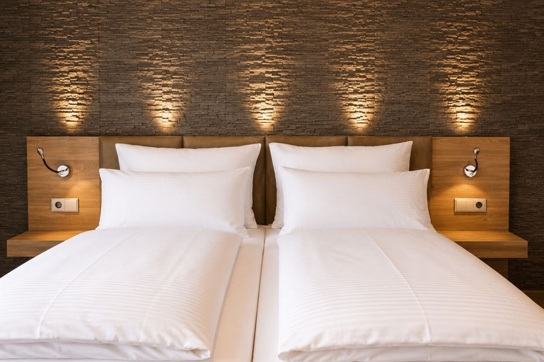 Room 4, Waidplatz Hotel, Emmendingen