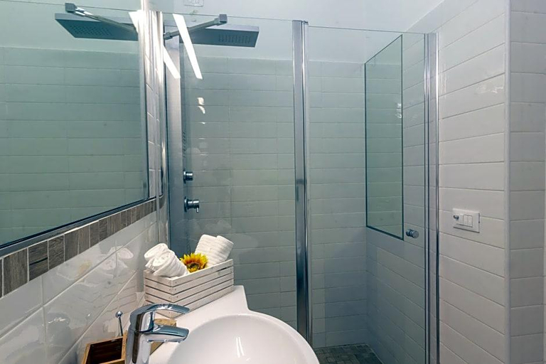 Bathroom 5, Seapark Spa Resort, Teramo