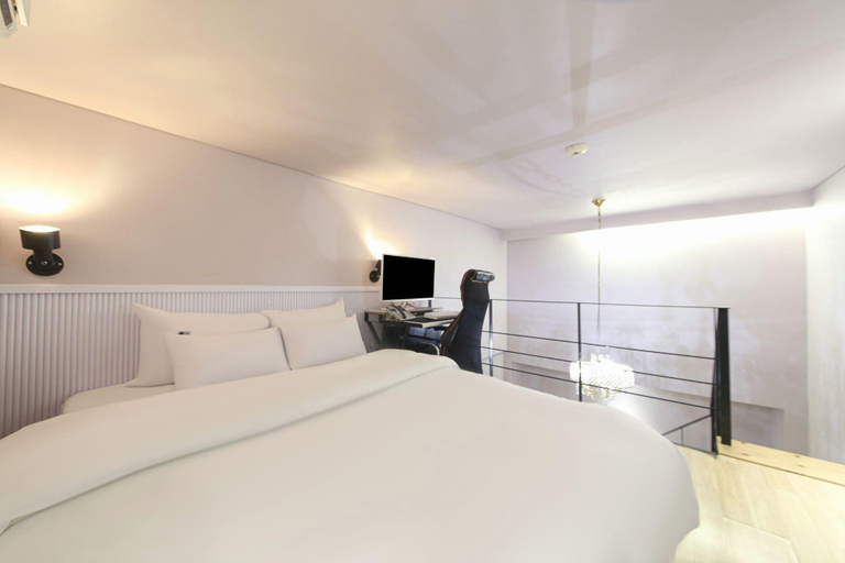 Bedroom 2, Hotel Blanc in Gwacheon, Gwacheon