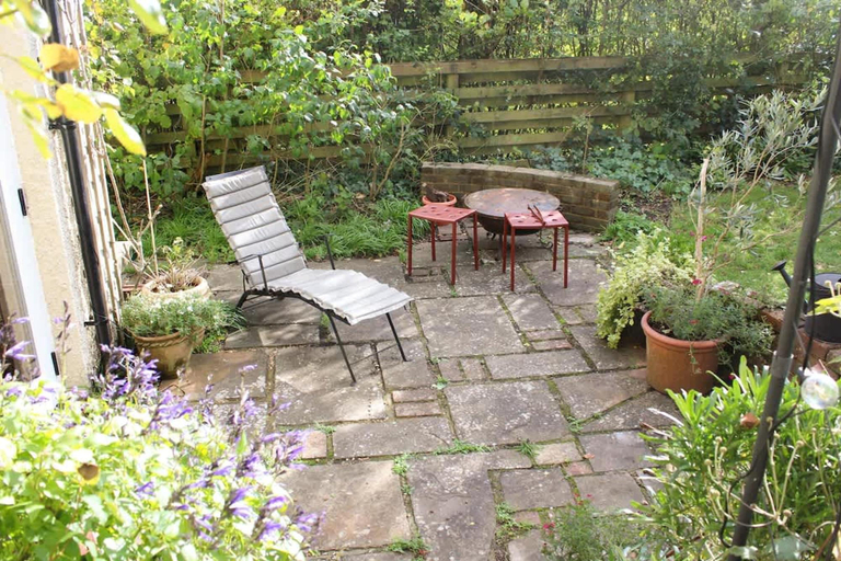 Room 2, Lewes Sauna House Characterful Interiors Castle Views, East Sussex
