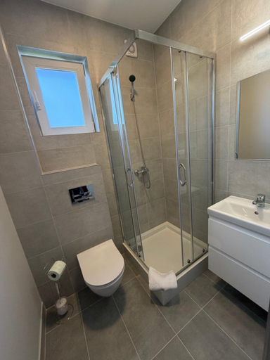 Bathroom 3, Tedi 2, Gryfice