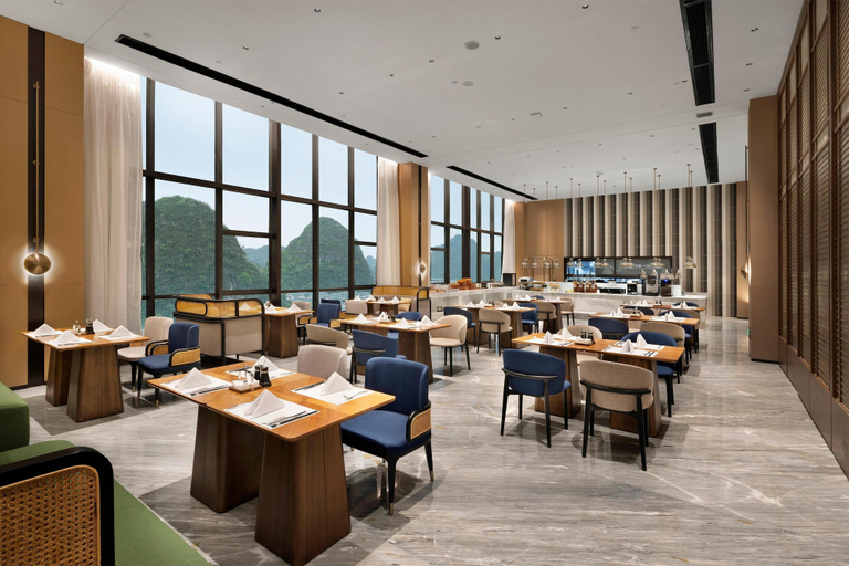 Restaurant 3, Hilton Garden Inn Guilin Diecai Li River, Guilin