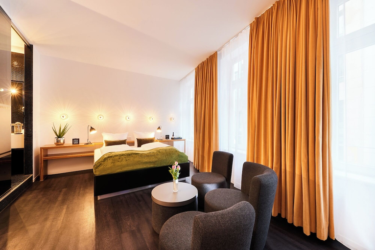 Bedroom 3, DESIGNHOTEL UEBERFLUSS BREMEN, Bremen