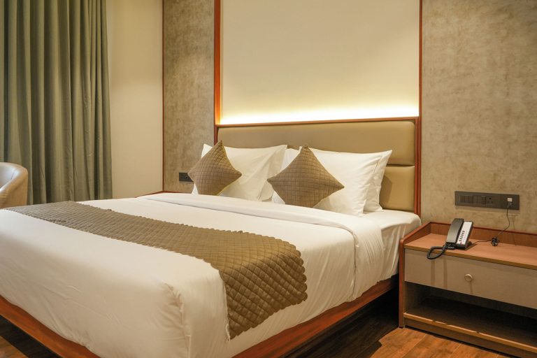 Room 5, Alora Grand Hotel, Kozhikode