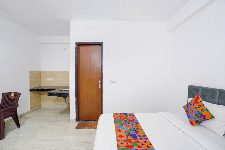 Room 4, Fabhotel Hr Residency, Delhi