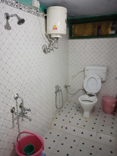 Bathroom 4, Bharat Homestay The Native Himalayan, Uttarkashi