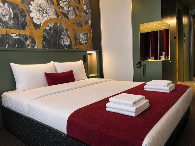 Room 4, AMISTAT Hub Hostel Budapest, Budapesti