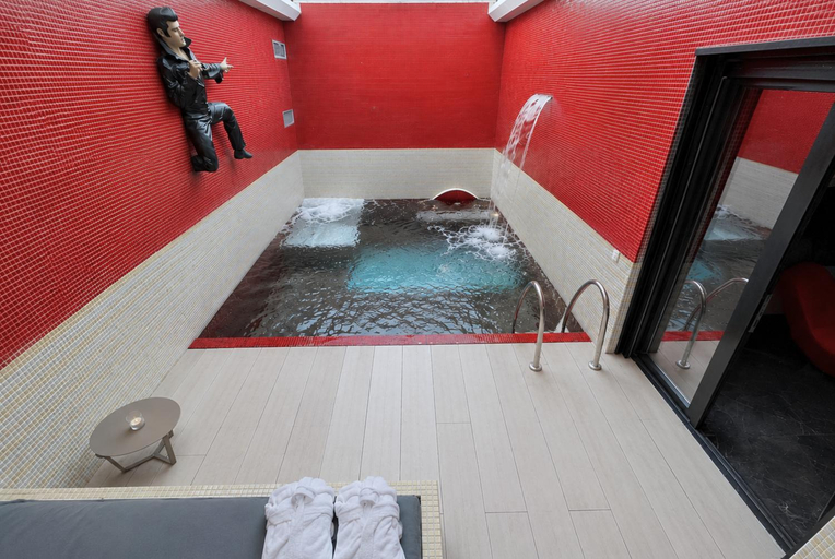 Sport & Beauty 4, Motel Venus Madrid Norte, Madrid