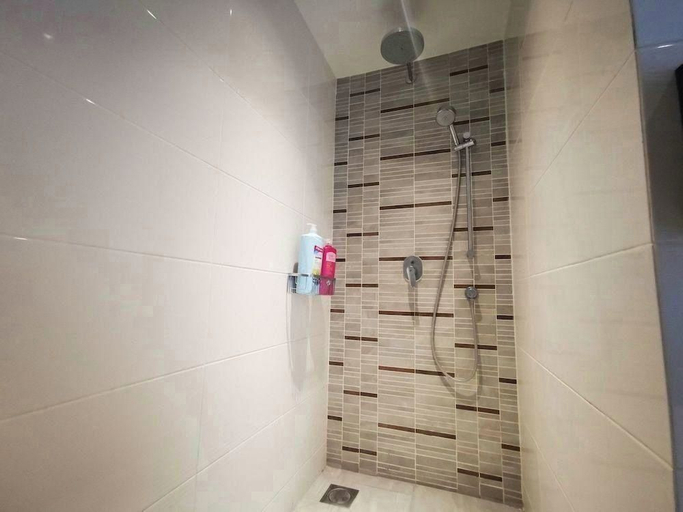Bathroom 3, Family Suite Sunrise Gurney Penang, Pulau Penang