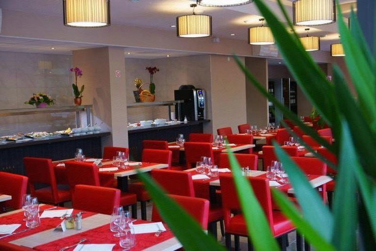 Food & Drinks 2, Brit Hotel Brive La Gaillarde - Restaurant La Limousine, Corrèze