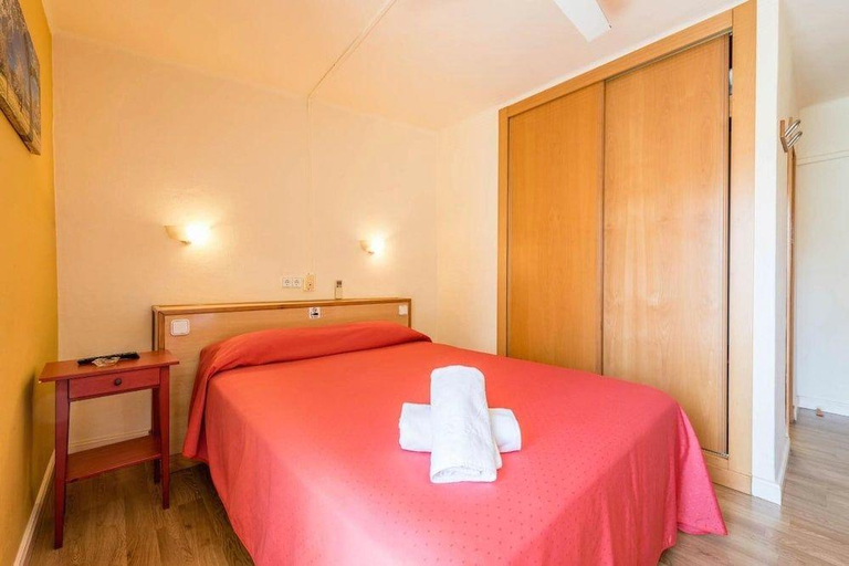 Bedroom 2, Hostal Europa Punico, Baleares