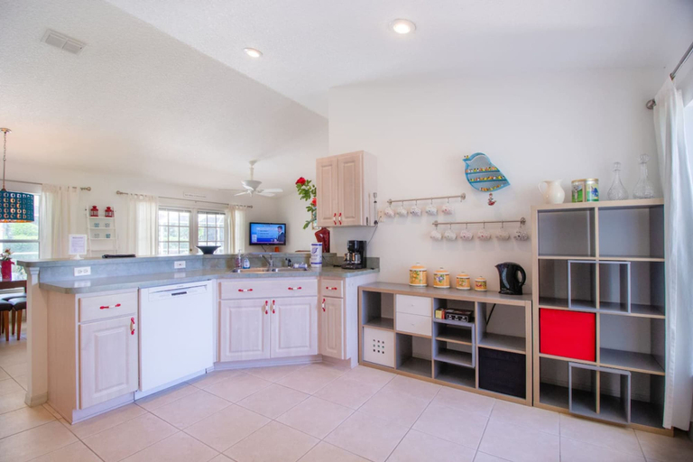 Room 5, Florida Vacation Spot Villa Bettina, Citrus