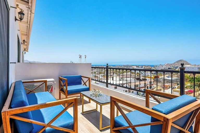 View from room 3, Morgan Residences 607 @ Boutique Hotel With Pool, Gym & Spa, La Paz