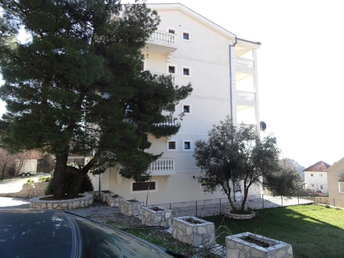 Exterior & Views 2, Apartments Oasis