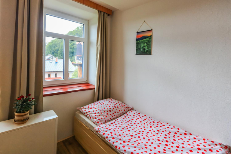 Bedroom 2, Turisticka ubytovna Paseky, Semily