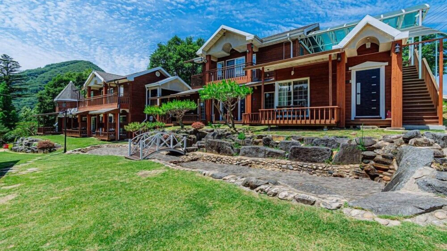 Exterior & Views 2, Chuncheon Palace Pension, Gapyeong