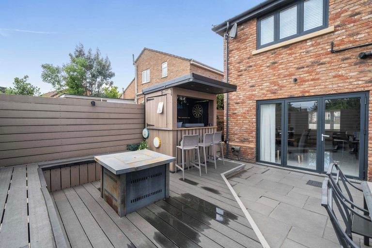 Outdoor dining 3, Modern, Large 4-bed Property Sleeps 10 in Abergele, Conwy