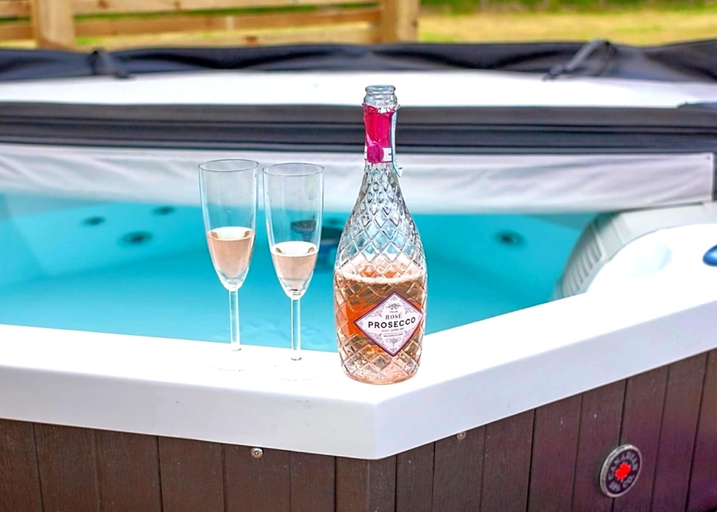Food and drink, Rural Cabin for two with private hot tub, Dorset