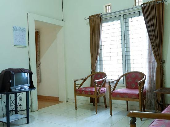 Others 2, Villa Sulfat, Malang