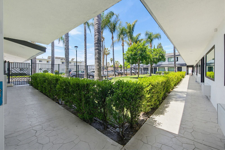 Others 5, Hyland Motel Van Nuys, Los Angeles