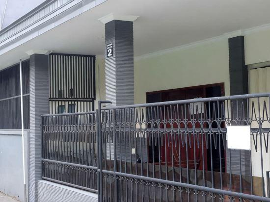 Others 4, Villa Sulfat, Malang