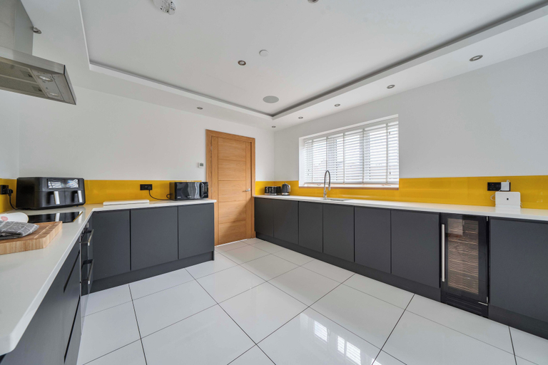 Private kitchen 4, Modern, Large 4-bed Property Sleeps 10 in Abergele, Conwy