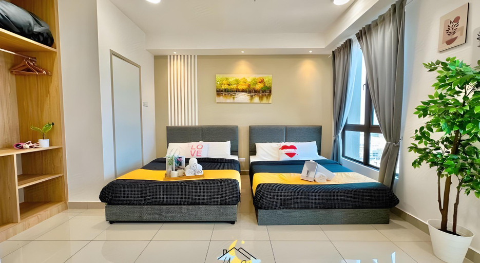 Bedroom 2, SeaView PoolView CityView BaliResidence Video game 5minJonker, Malacca City