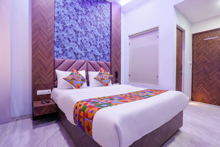 Room 4, Fabhotel Sunday Residency, Mumbai Suburban