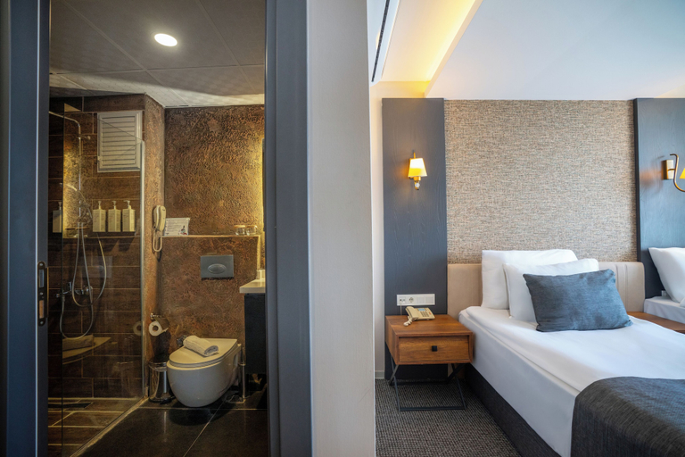 Bedroom 4, Lavia Hotels Lara, Antalya
