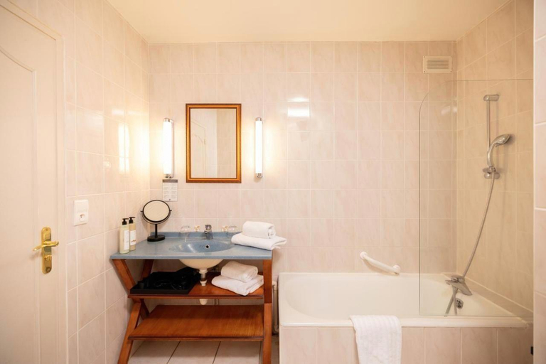 Bathroom 4, Château de Fontanges, Aveyron