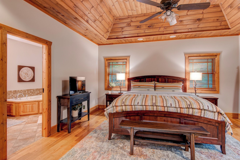 Interior 4, High On Cloud Nine, Watauga