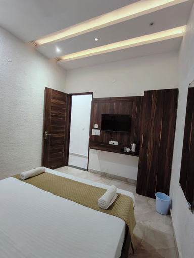 Room 4, Hotel KR Near Golden Temple, Amritsar