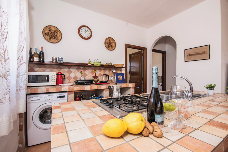 Others 5, Villa Country, Sassari