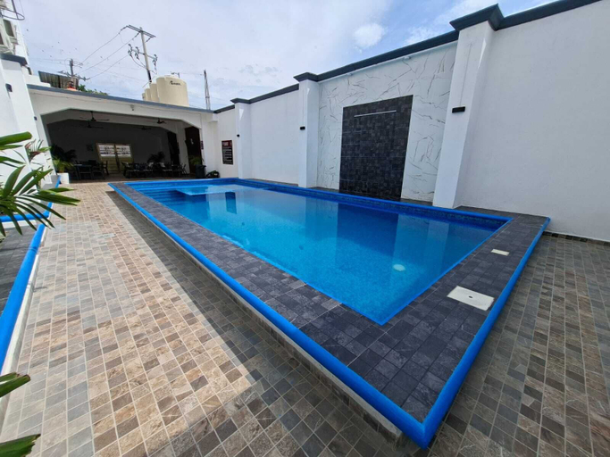 Pool 5, Hotel Regina, Centla
