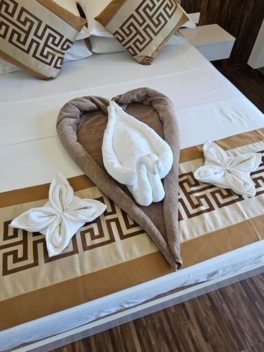 Room 4, Alma Maldiva beach hotel