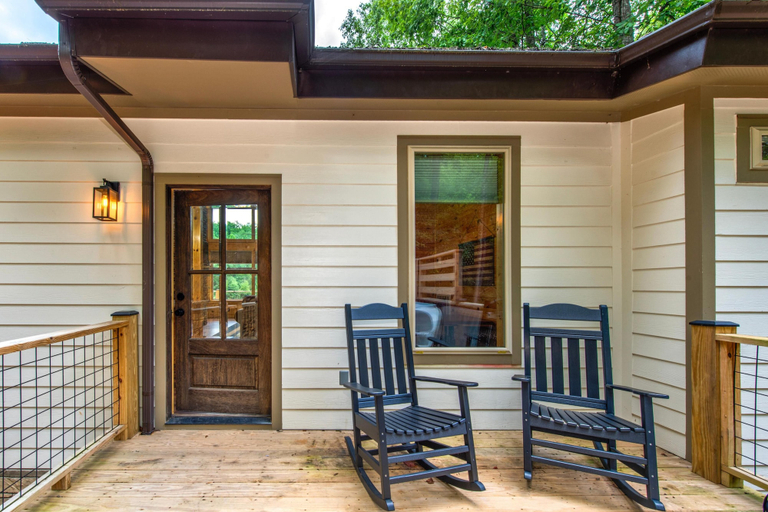 Terrace/patio 4, Cardinal Pool Cabin, Sevier