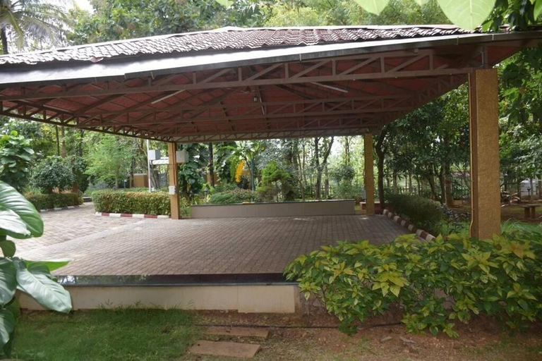 Property grounds 2, Golden Castle Villa, Mandya