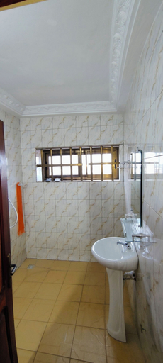 Bathroom 5, Royal Blue Apartments, Golfe (incl Lomé)