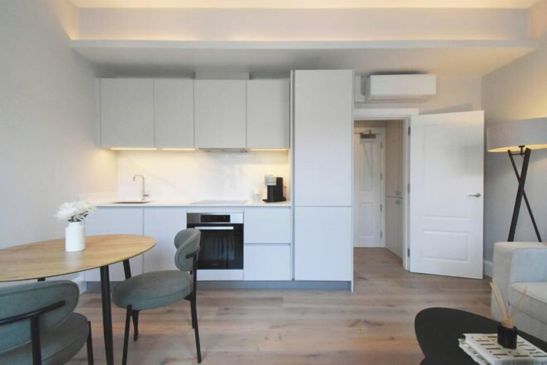 Others 5, A Comfort Apartments, London