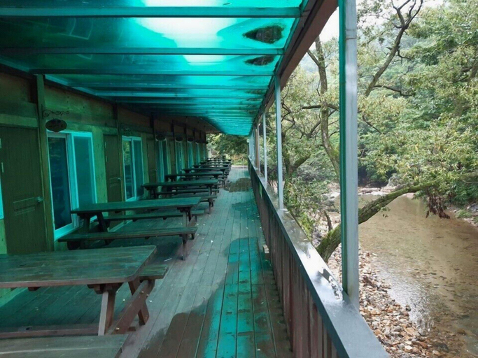 Others 5, Gyeongju Log Cabin, Gyeongju