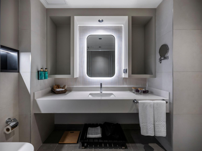 Bathroom 4, Korumar Hotel Deluxe, Kuşadası
